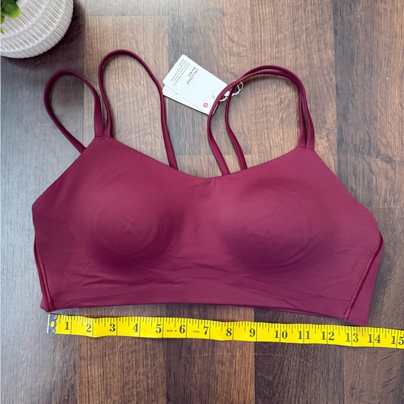🆕 New color! Lululemon Like a Cloud Bra - Picture 11 of 16